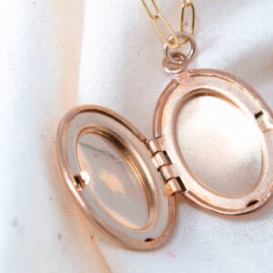 Vintage Oval Locket Necklace