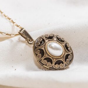 Art Deco Style Faux Pearl Locket Necklace