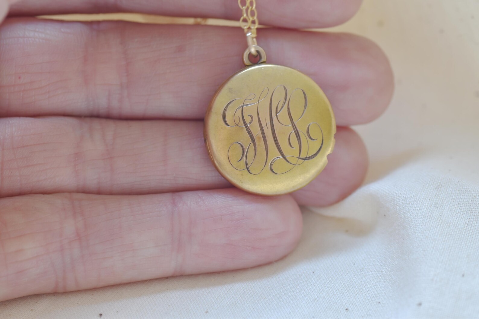 Victorian Monogram Locket "IHL" - Image 3