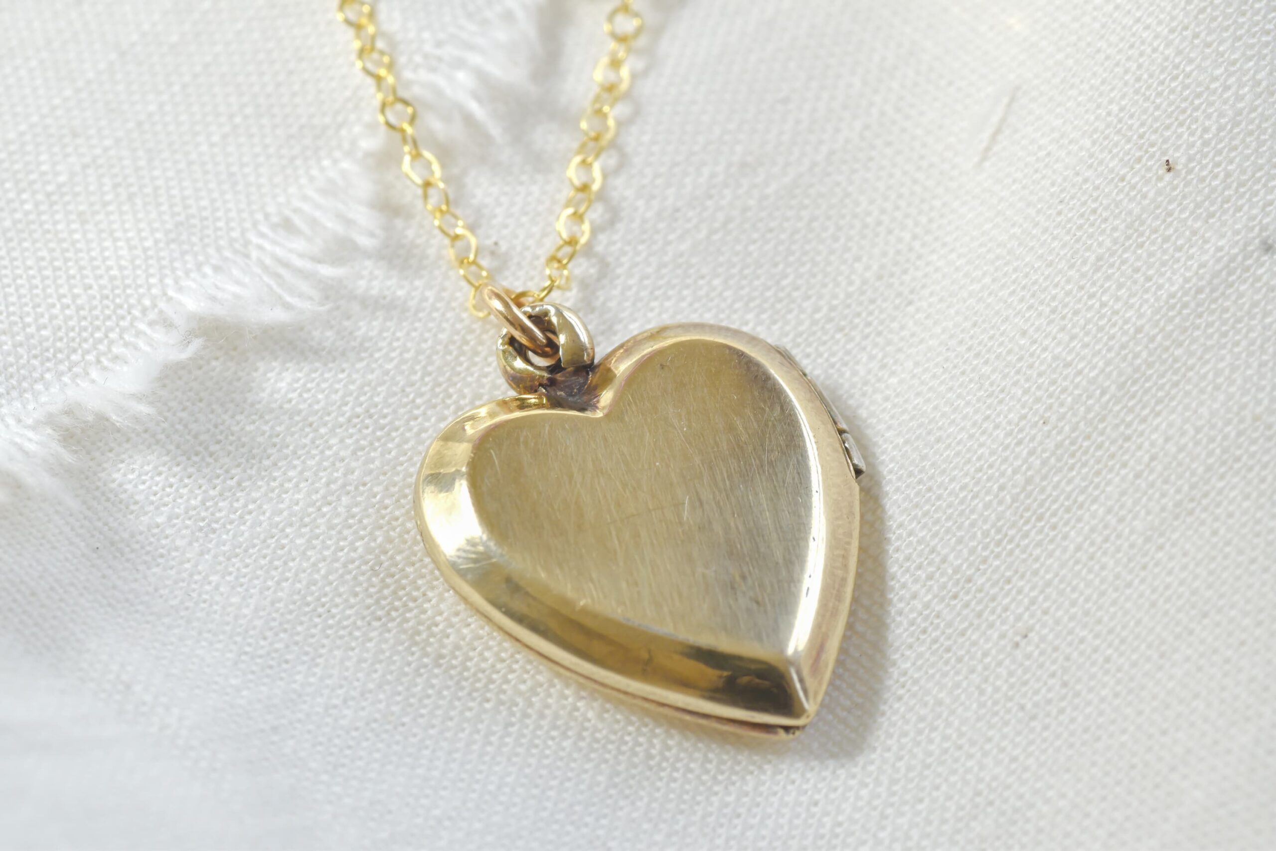 Vintage Heart Locket - Image 3